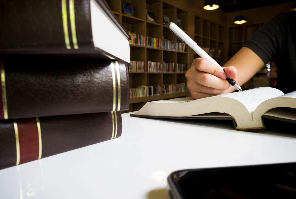 Which are the Top 5 Global Universities for Law?